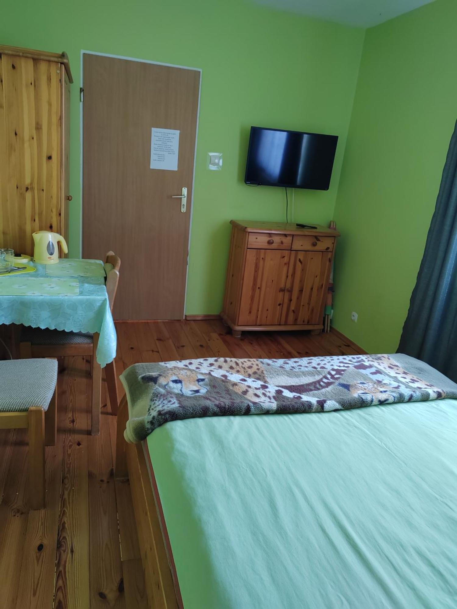 Pokoje Goscinne U Basi Mielno  Zewnętrze zdjęcie